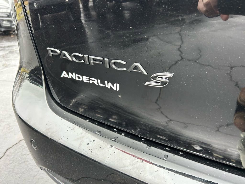 New 2026 Chrysler Pacifica Select w/ S Appearance Package image 6