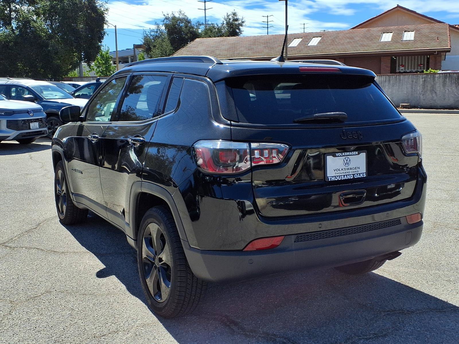 Used 2019 Jeep Compass Latitude AWD/4WD image 5