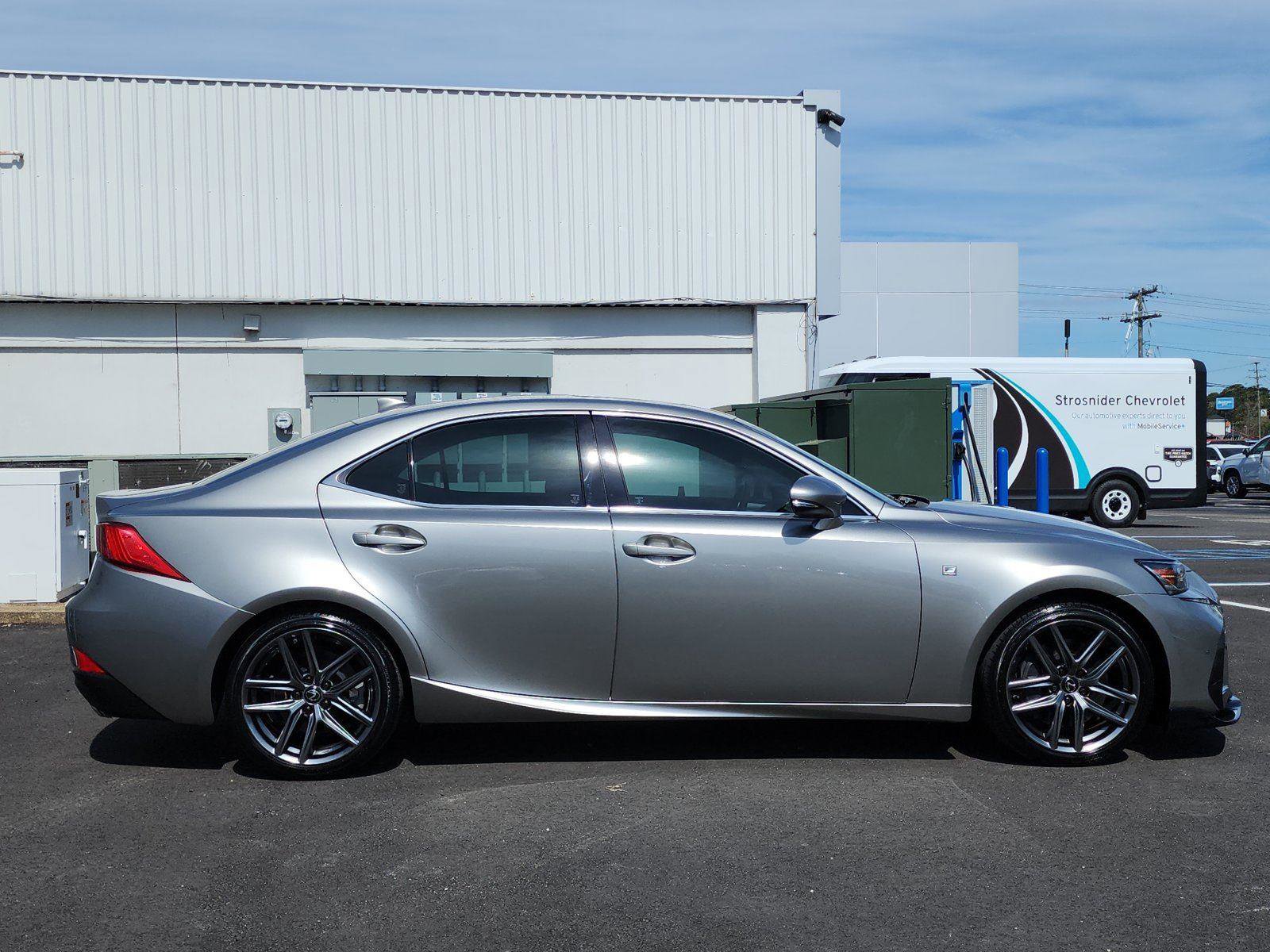 Used 2019 Lexus IS 300 F Sport w/ F Sport Package image 6