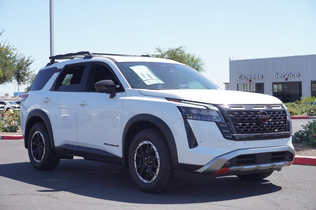 New 2026 Nissan Pathfinder Rock Creek w/ Rock Creek Premium Package AWD/4WD image 4