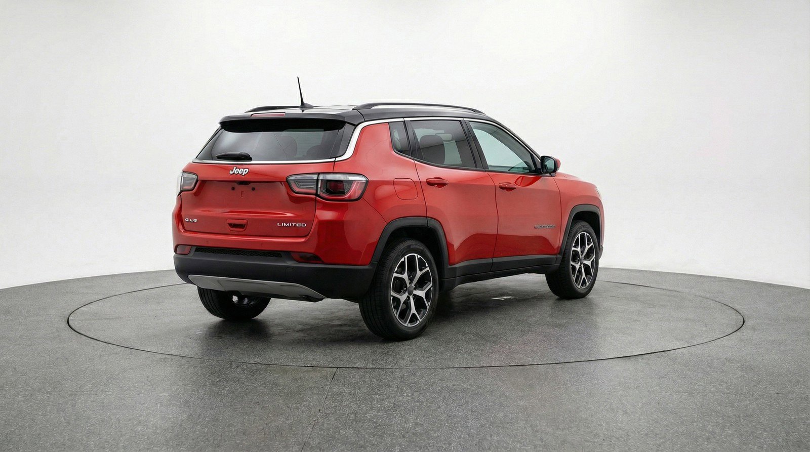 Used 2025 Jeep Compass Limited AWD/4WD image 9