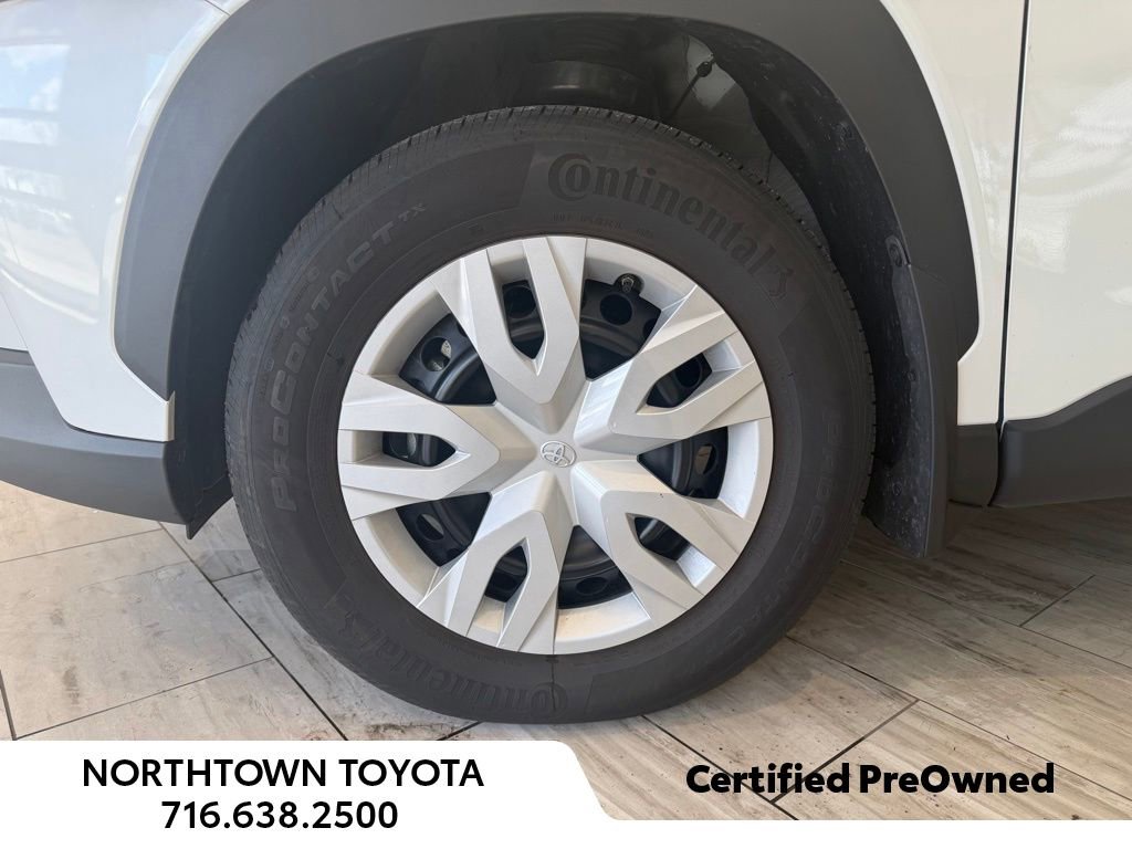 Used 2023 Toyota Corolla Cross L image 6