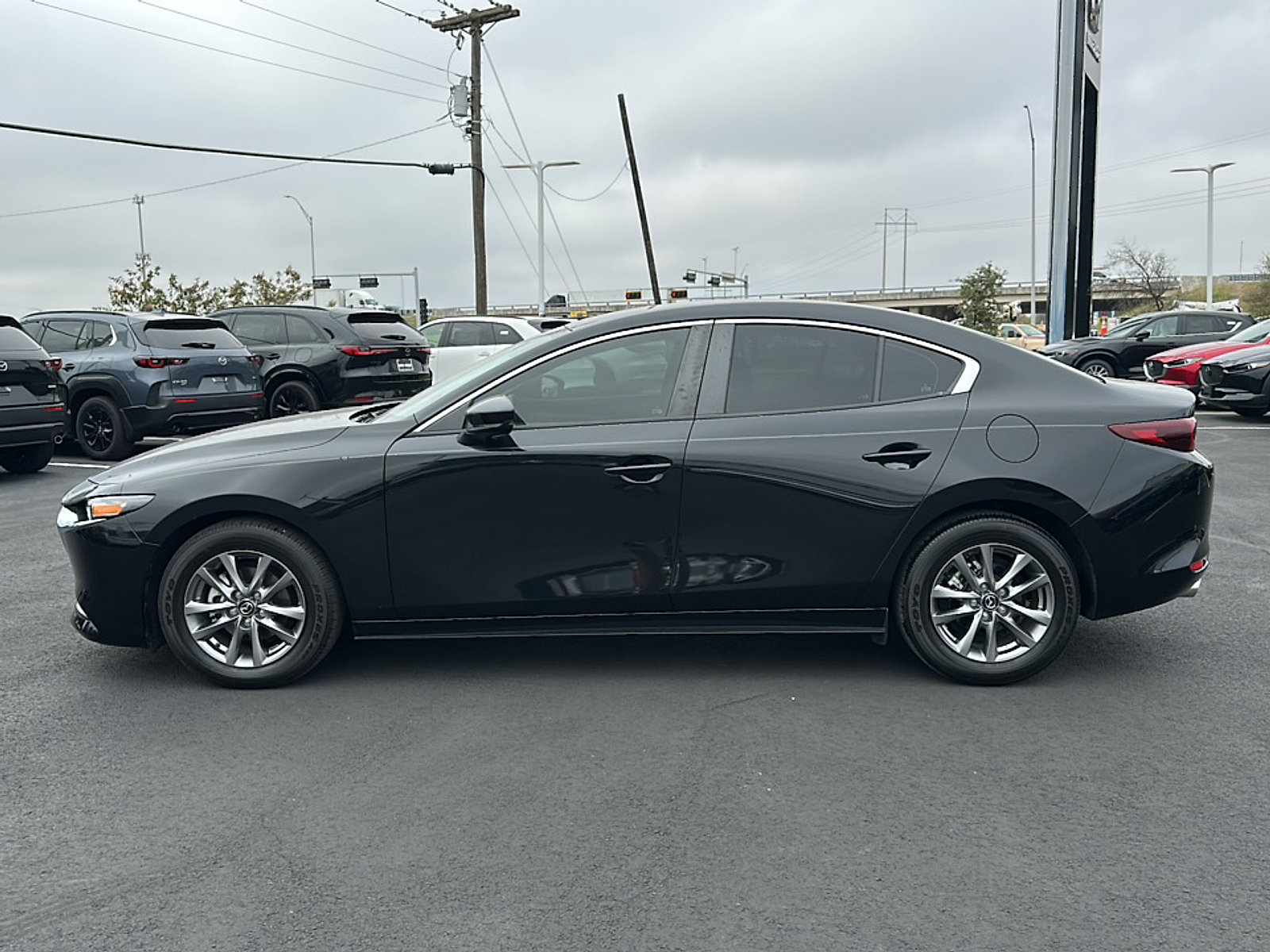 Used 2024 MAZDA MAZDA3 s image 5