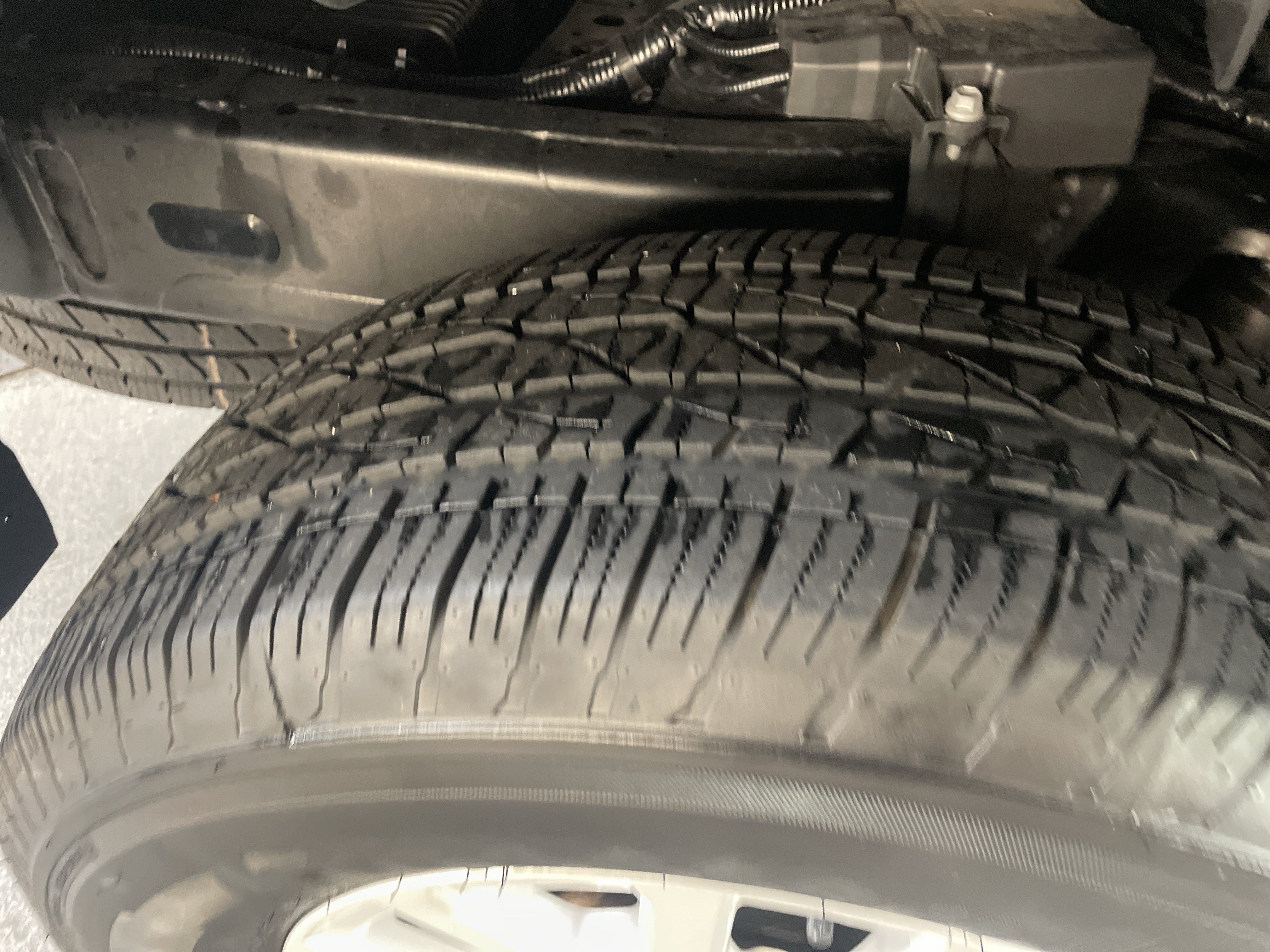 Certified 2024 Toyota Tacoma SR5 AWD/4WD image 12