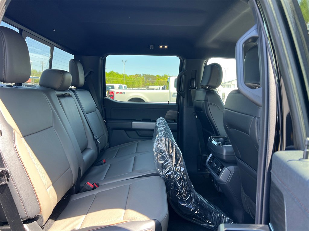 New 2025 Ford F150 Lariat w/ Equipment Group 501A Mid image 14