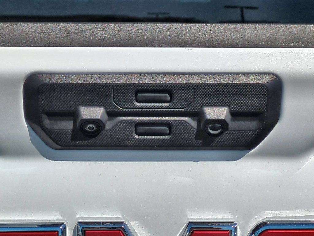 Used 2025 GMC Sierra 1500 AT4 AWD/4WD image 32