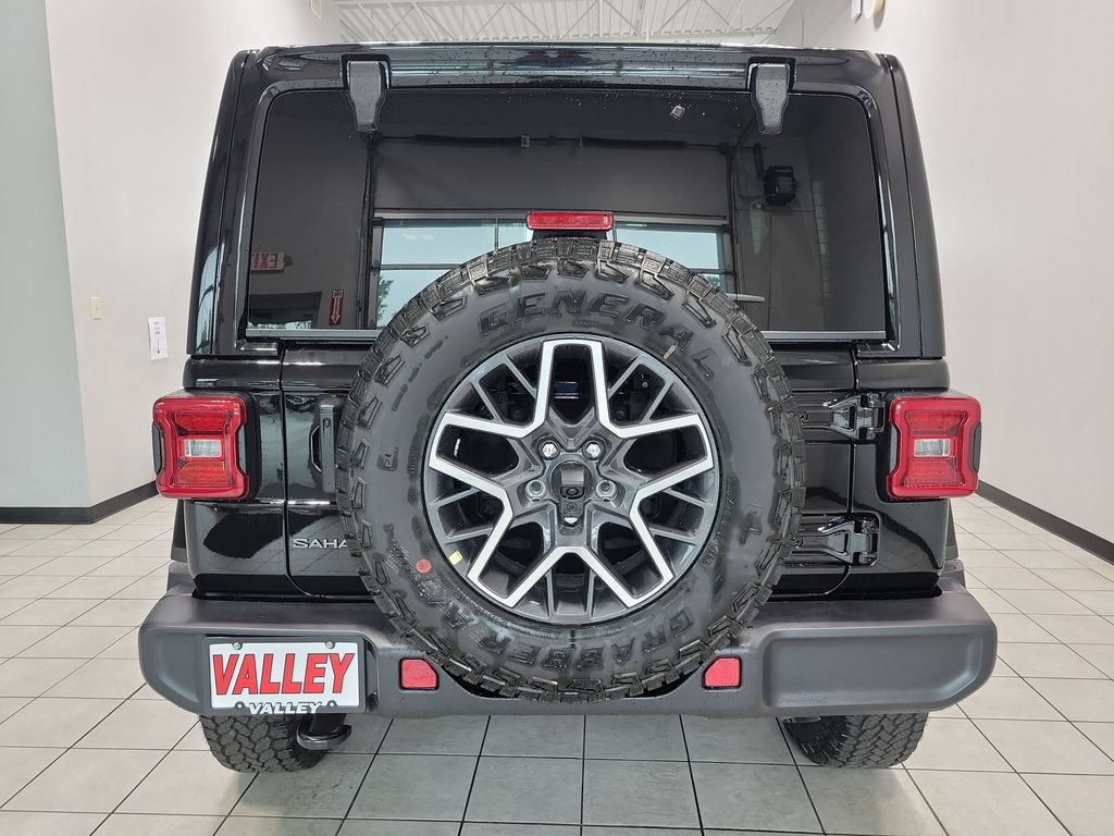 New 2026 Jeep Wrangler Unlimited Sahara w/ Technology Group AWD/4WD image 7