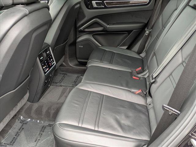 Used 2020 Porsche Cayenne S image 20