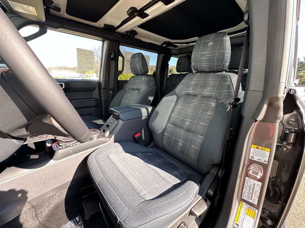 New 2026 Ford Bronco Heritage Edition AWD/4WD image 17