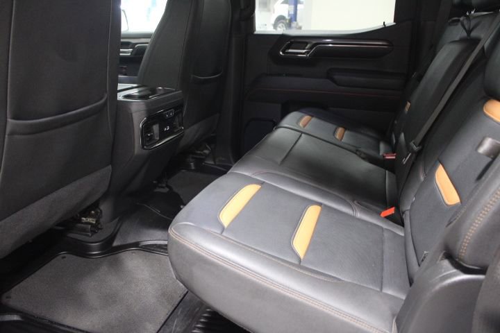 Used 2024 GMC Sierra 1500 AT4 w/ Technology Package image 23