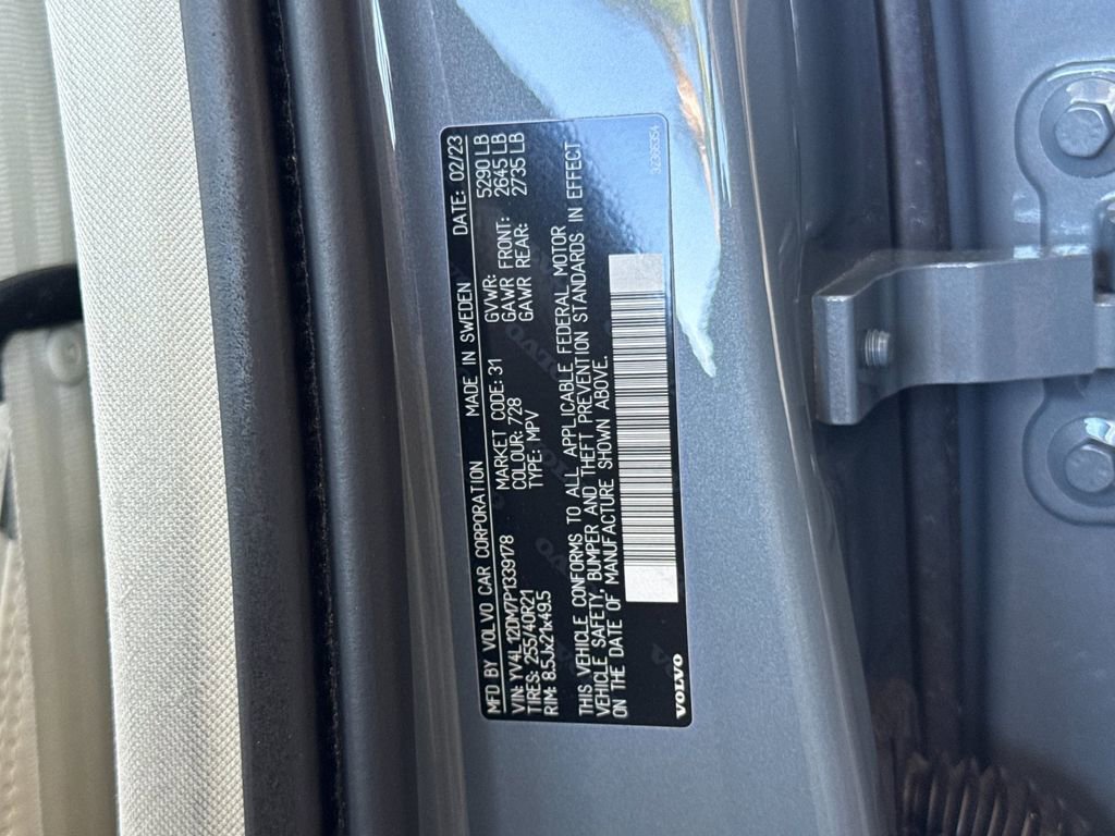 Certified 2023 Volvo XC60 B5 Ultimate FWD image 28