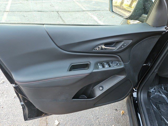 Used 2024 Chevrolet Equinox RS image 21