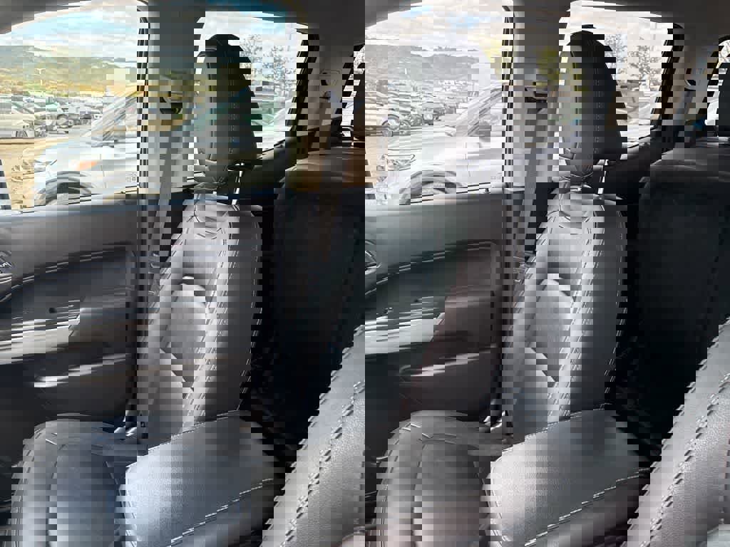 Used 2016 Chevrolet Colorado LT w/ Midnight Edition AWD/4WD image 8