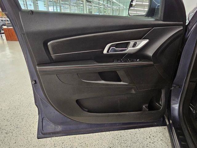 Used 2013 GMC Terrain SLE FWD image 28
