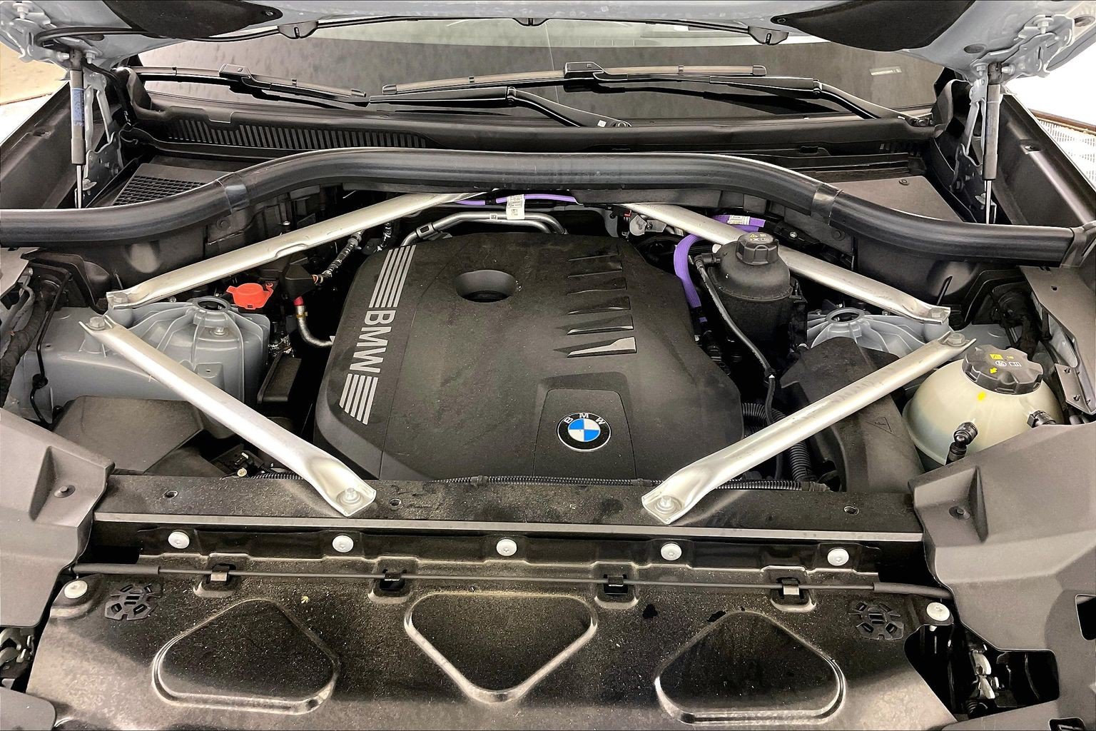 Certified 2026 BMW X5 xDrive40i w/ M Sport Package AWD/4WD image 26