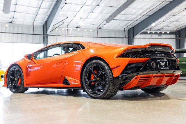 Used 2020 Lamborghini Huracan EVO AWD/4WD image 4