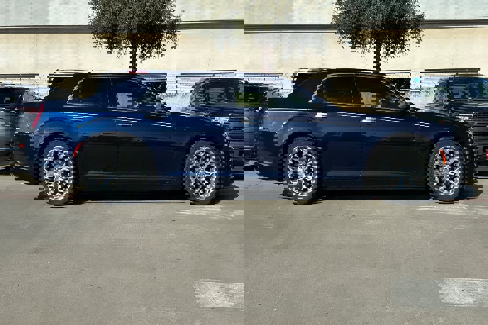 Used 2016 Chrysler 300 C Platinum w/ Safetytec Plus Group image 9