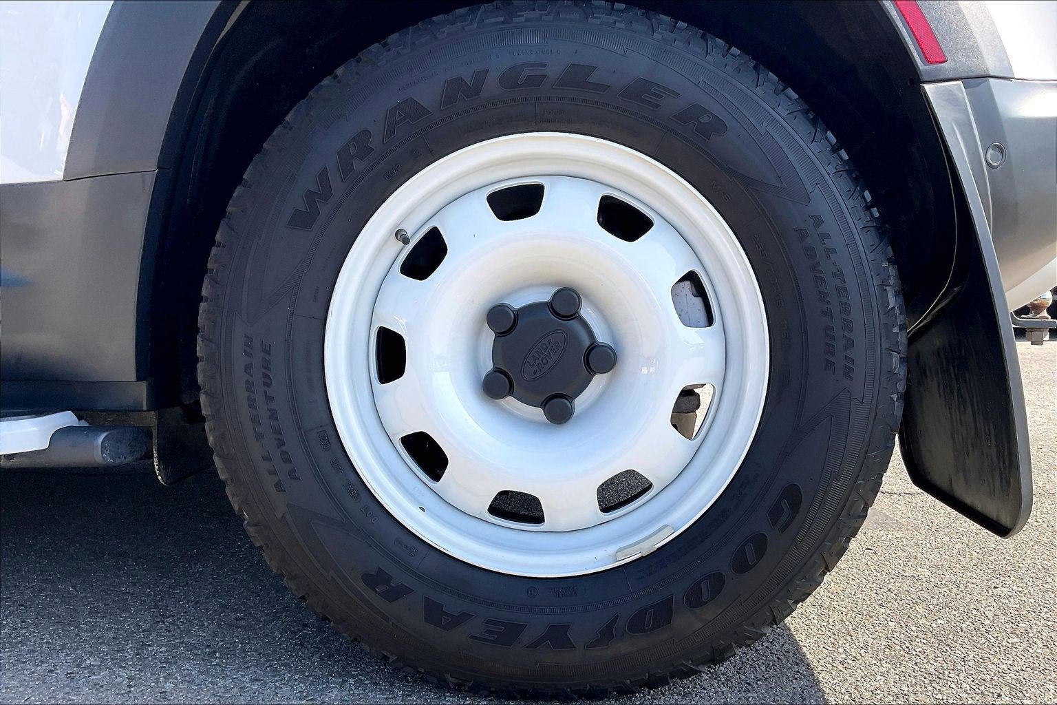 Certified 2023 Land Rover Defender 110 S AWD/4WD image 9