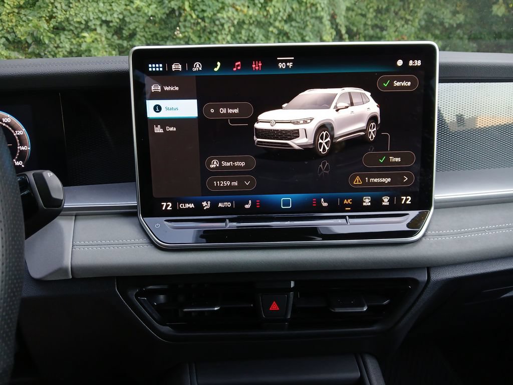 Used 2026 Volkswagen Tiguan SE R-Line FWD image 20