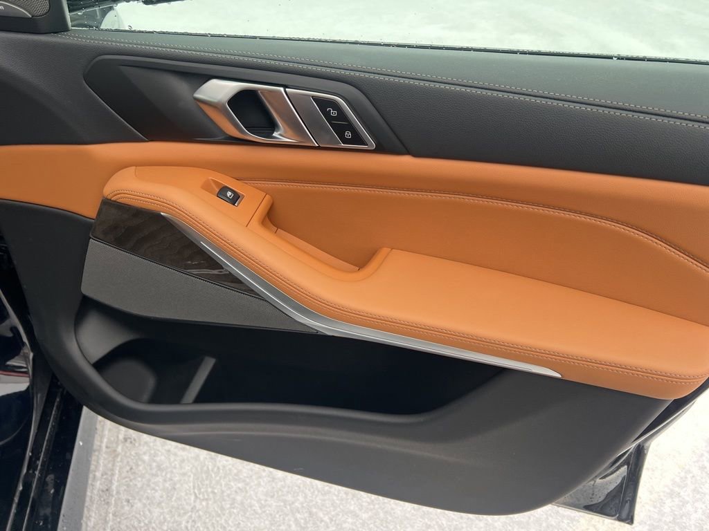 Used 2023 BMW X5 xDrive40i w/ M Sport Package image 24