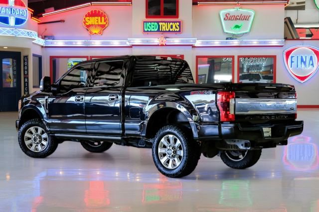 Used 2019 Ford F250 Platinum w/ Platinum Ultimate Package AWD/4WD image 4