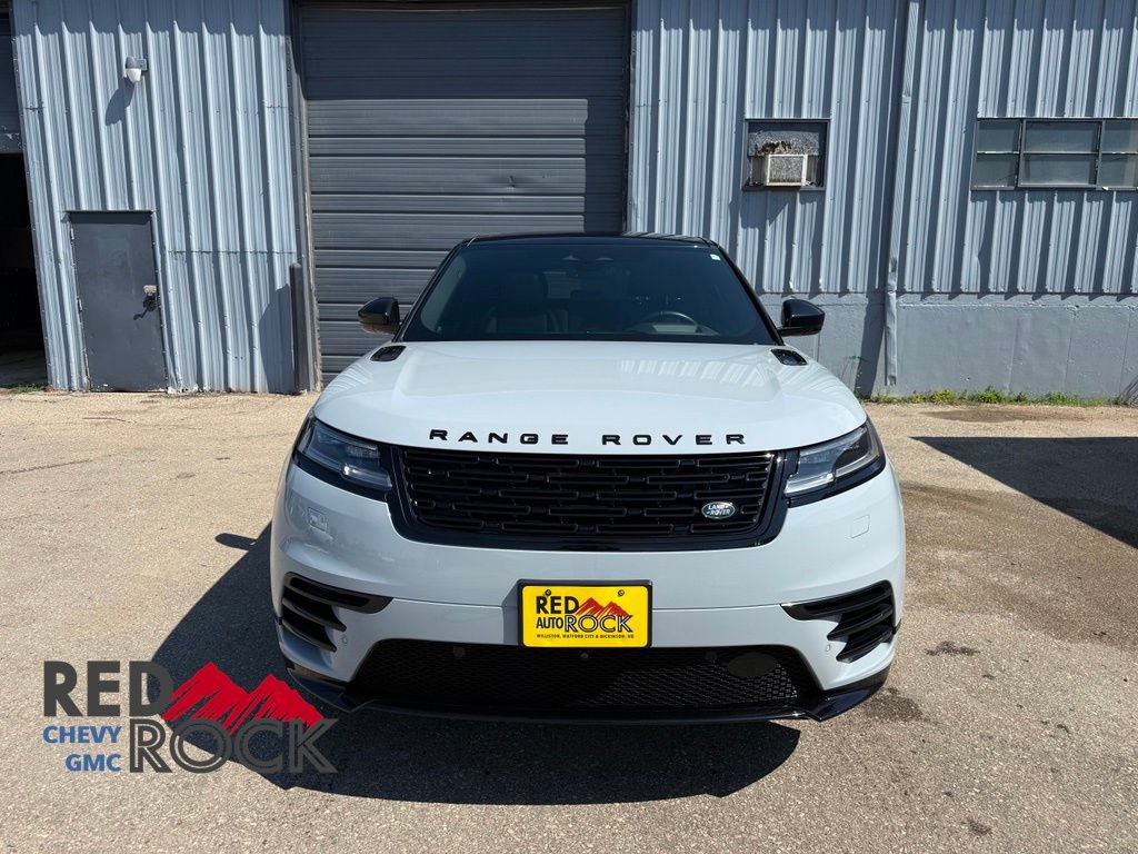 Used 2024 Land Rover Range Rover Velar Dynamic SE AWD/4WD image 2
