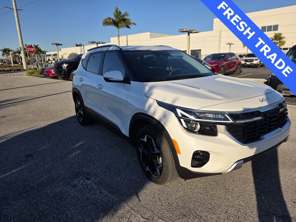 Used 2025 Kia Seltos EX w/ EX Sunroof Package image 8