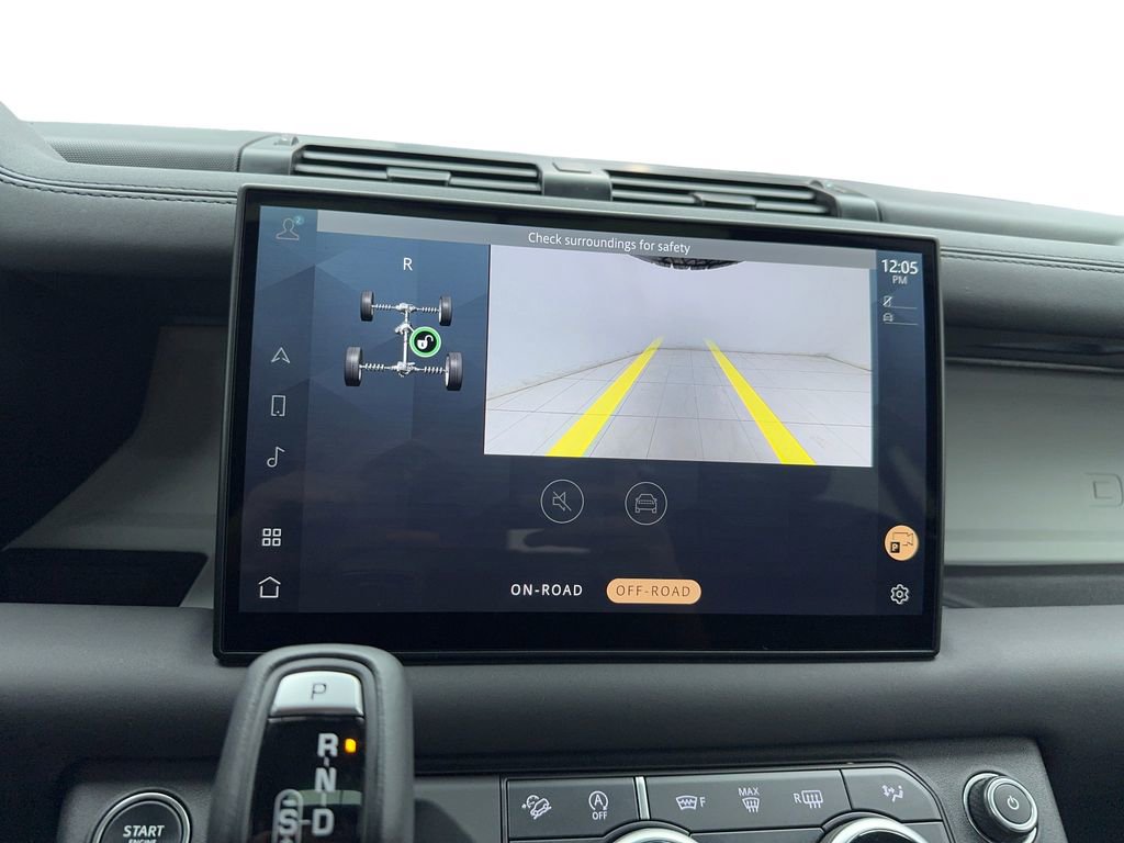 Used 2025 Land Rover Defender 110 S image 26
