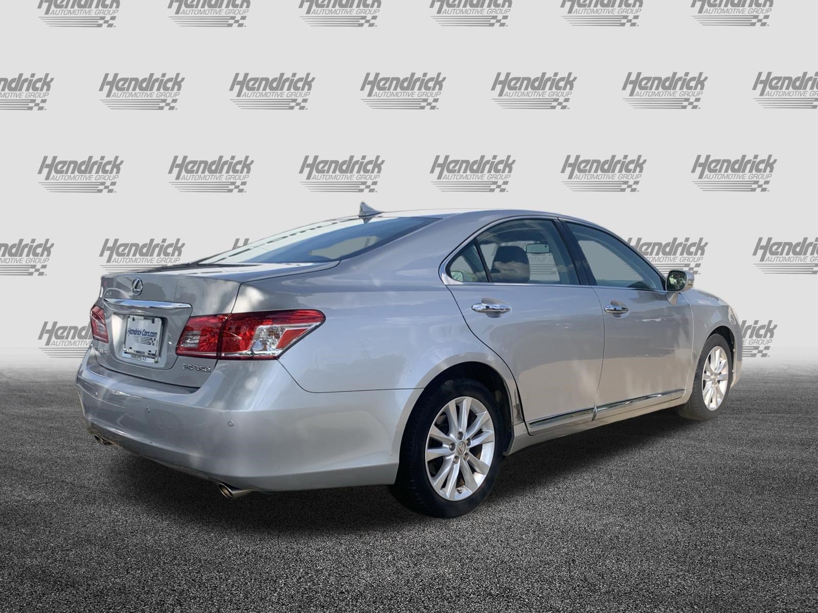 Used 2010 Lexus ES 350 w/ Preferred Accessory Package FWD image 8