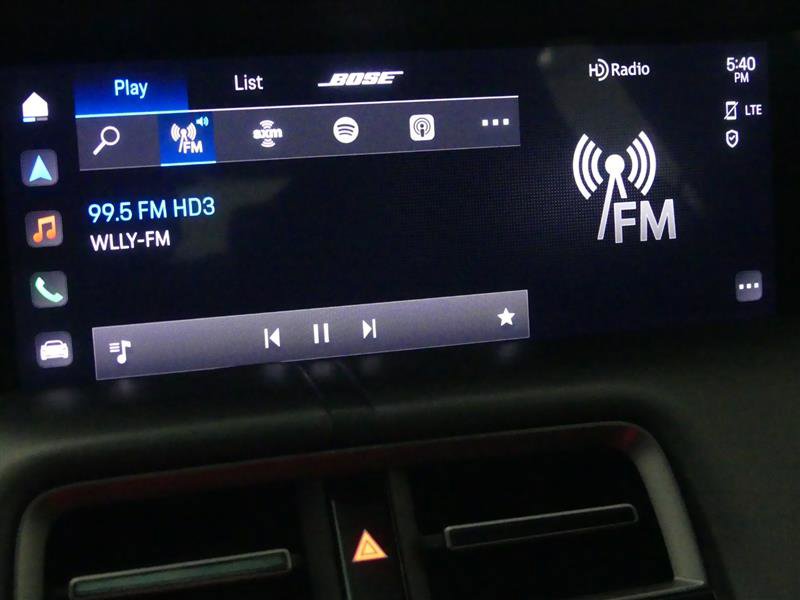 Used 2023 Porsche Taycan GTS image 13