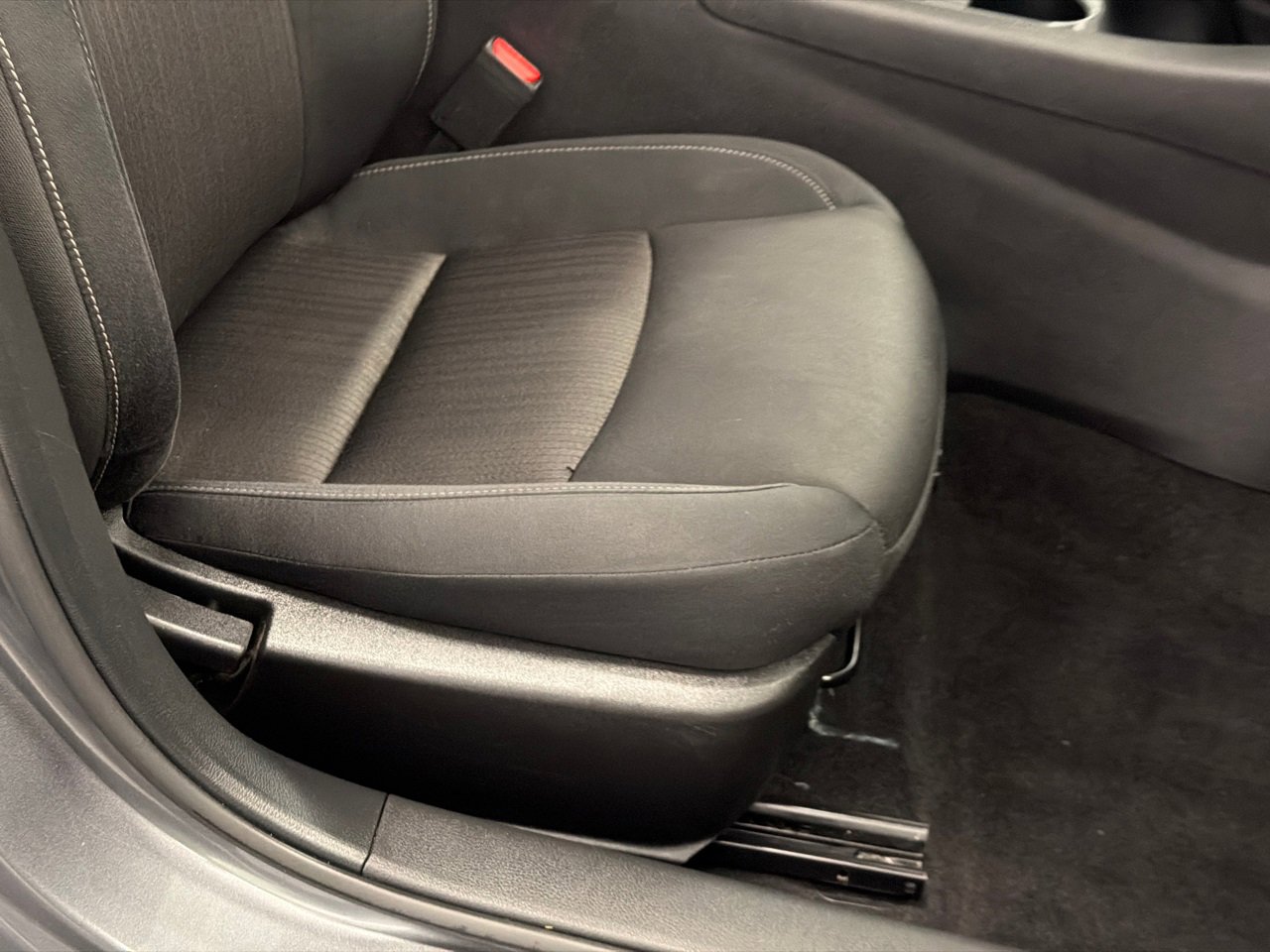 Used 2024 Nissan Altima 2.5 SV image 10