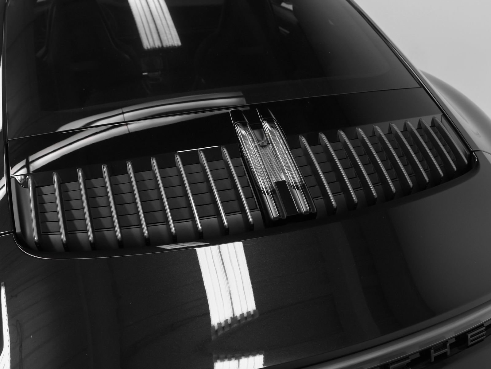 Certified 2024 Porsche 911 Carrera T RWD image 21