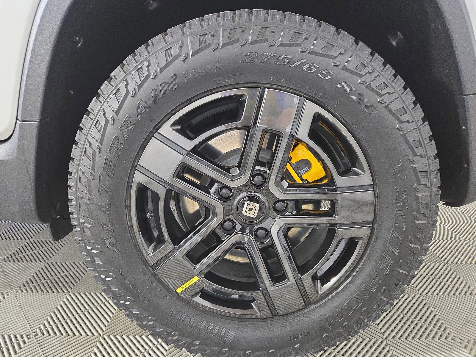 Used 2024 Rivian R1T Launch Edition AWD/4WD image 10