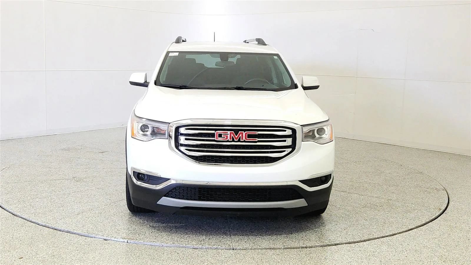 Used 2017 GMC Acadia SLE FWD image 2