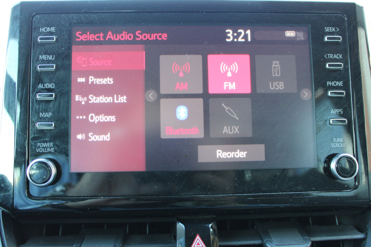 Used 2020 Toyota Corolla LE image 27