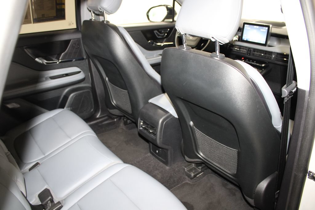 Used 2022 Lincoln Corsair FWD image 33