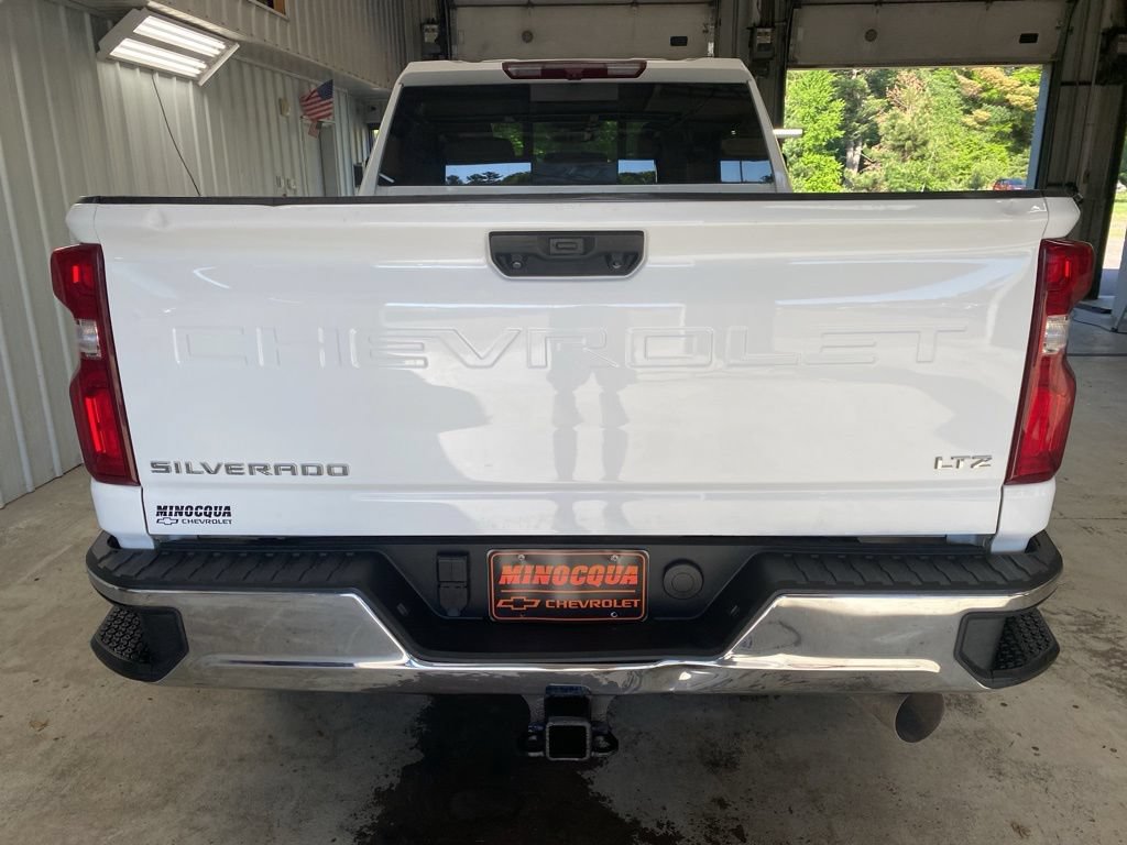 Used 2021 Chevrolet Silverado 3500 LTZ AWD/4WD image 14