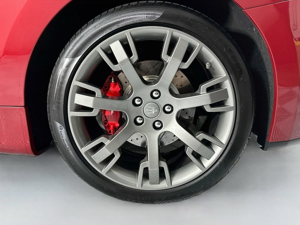Used 2013 Maserati GranTurismo Sport RWD image 31