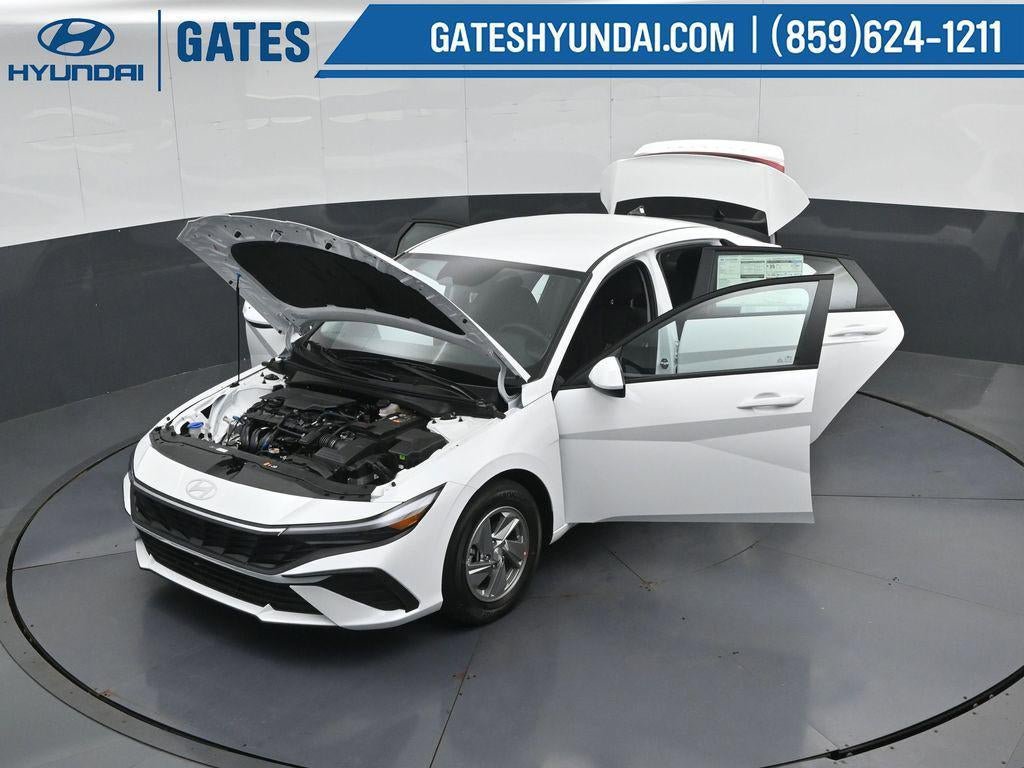 New 2026 Hyundai Elantra SE FWD image 50