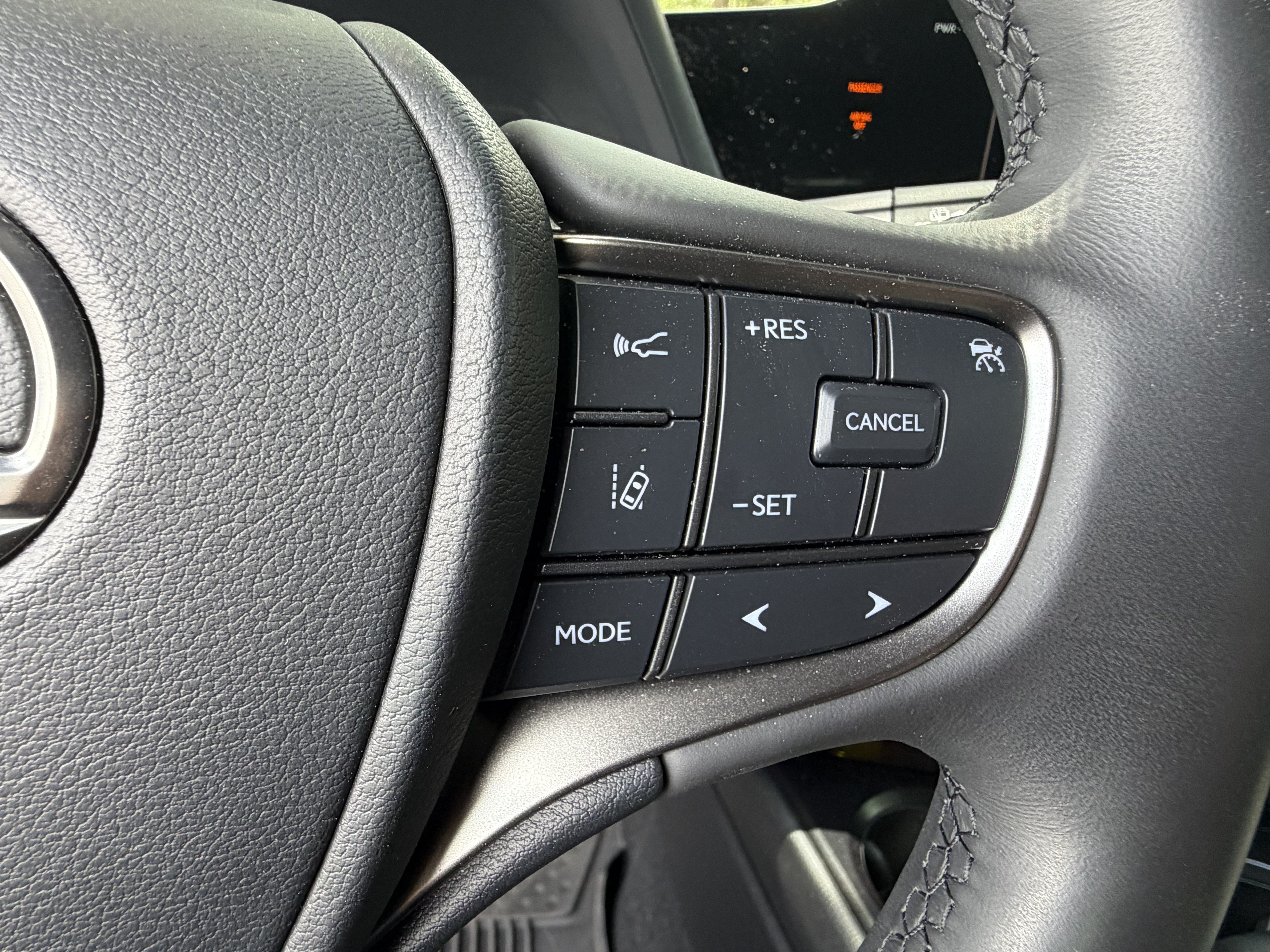 Used 2024 Lexus UX 250h F Sport FWD image 20
