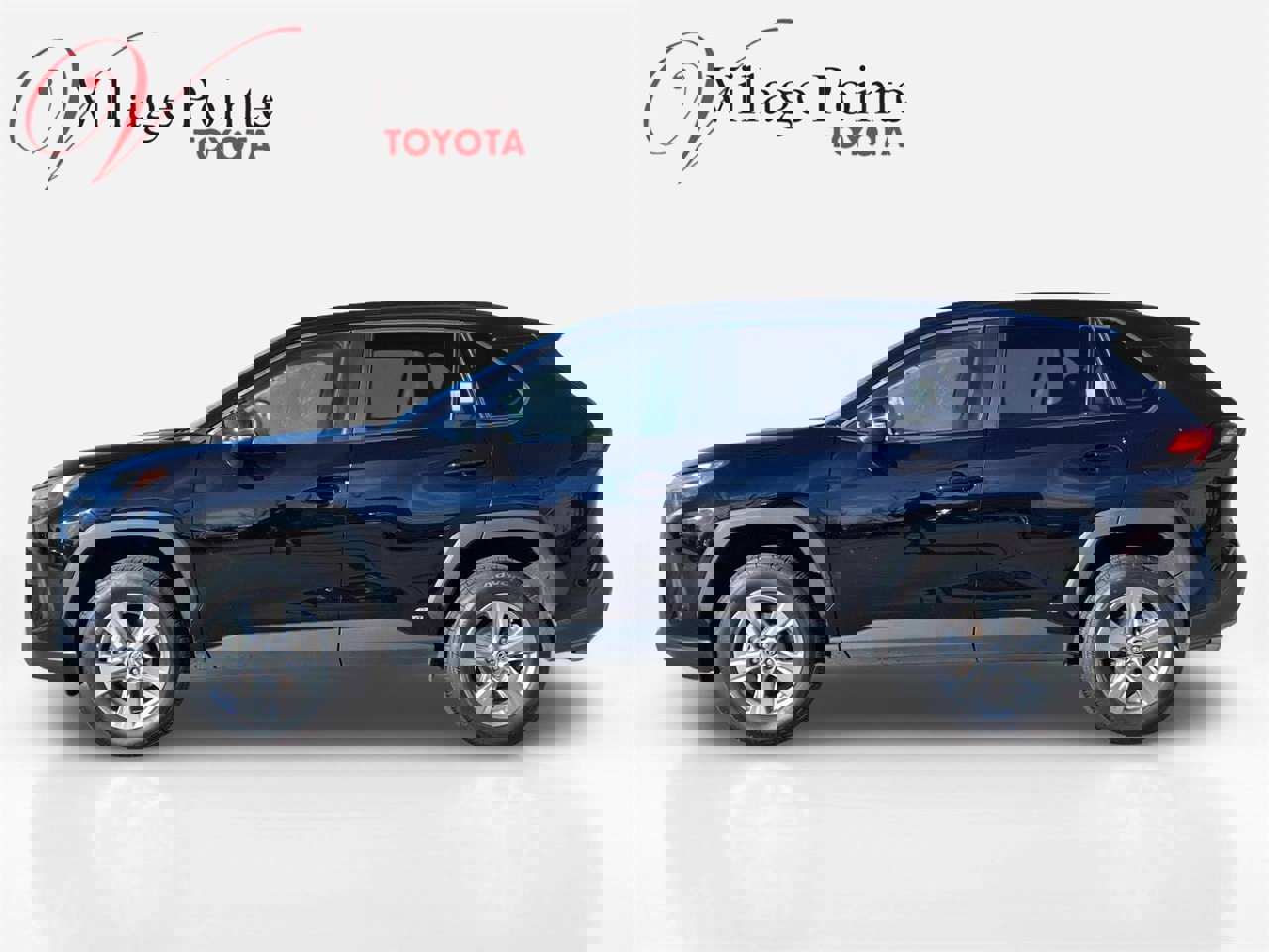 Used 2024 Toyota RAV4 LE image 2