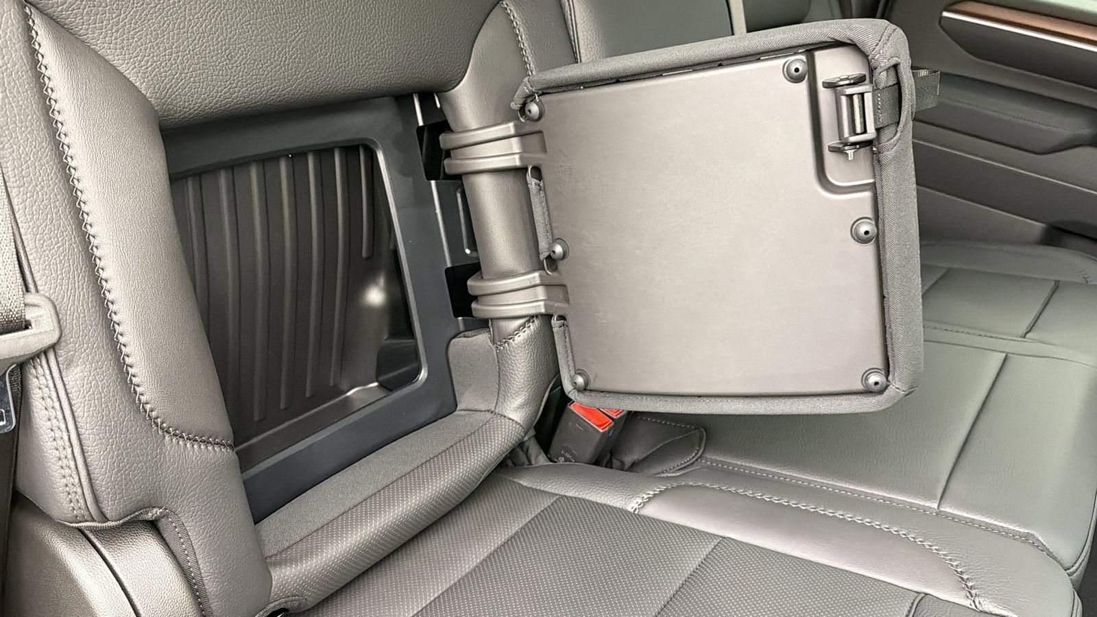 Used 2025 GMC Sierra 3500 Denali w/ Denali Reserve Package image 43