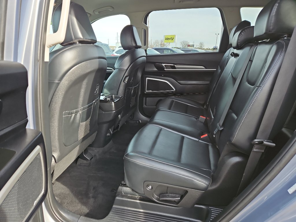 Used 2020 Kia Telluride LX image 14