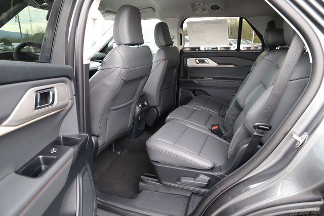 New 2026 Ford Explorer Active AWD/4WD image 17