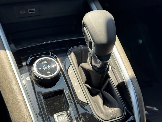 New 2026 Chevrolet Colorado ZR2 w/ ZR2 Bison Edition image 17