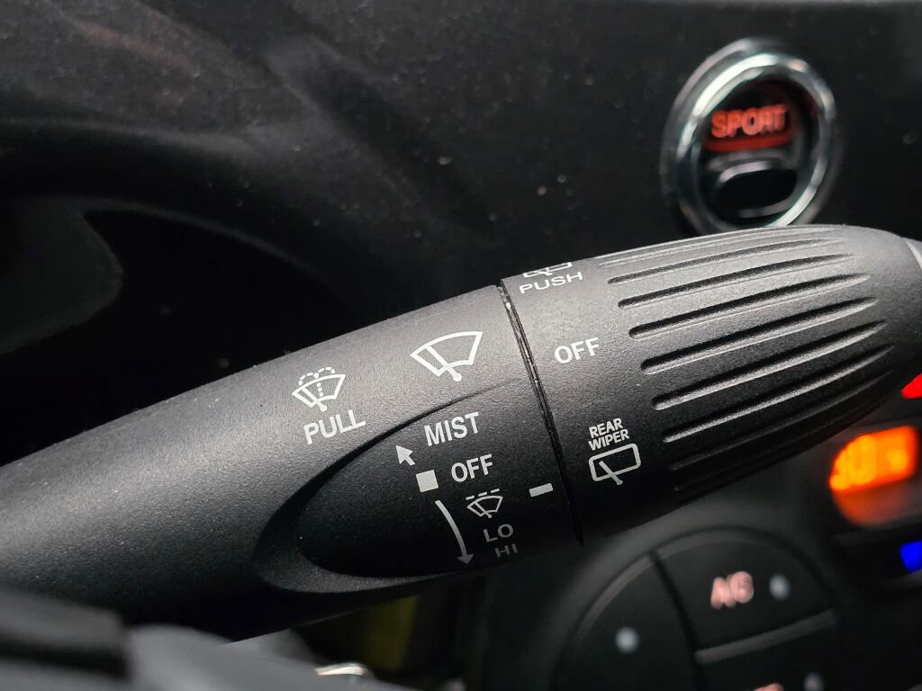 Used 2018 FIAT 500 Lounge image 30