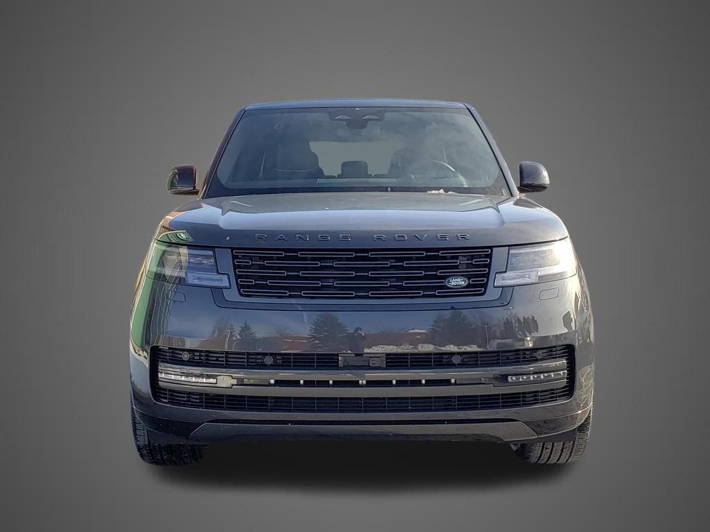 New 2025 Land Rover Range Rover SE image 2