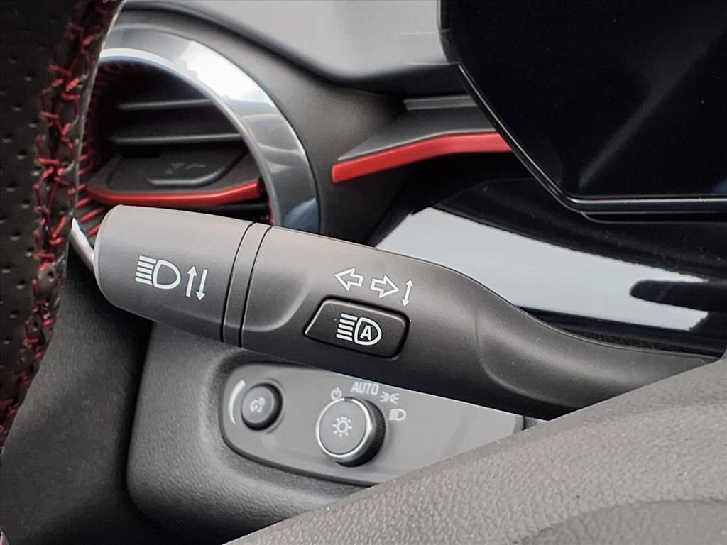 New 2026 Chevrolet Trax RS w/ Sunroof Package image 19