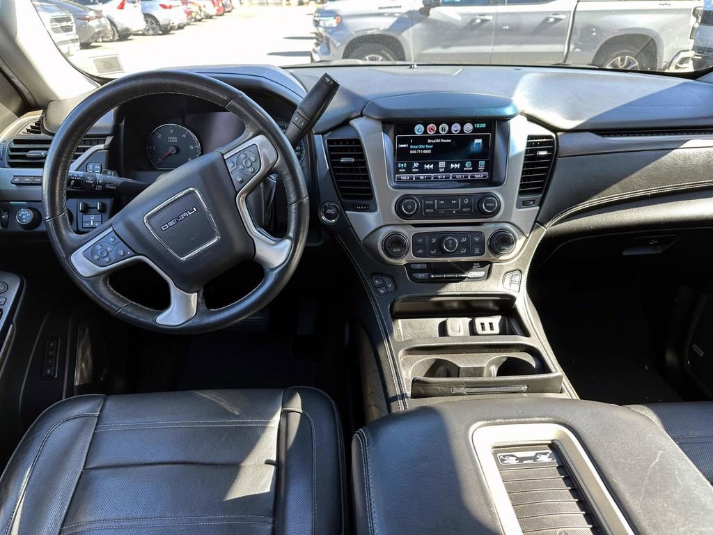 Used 2018 GMC Yukon Denali w/ Denali Ultimate Package image 13