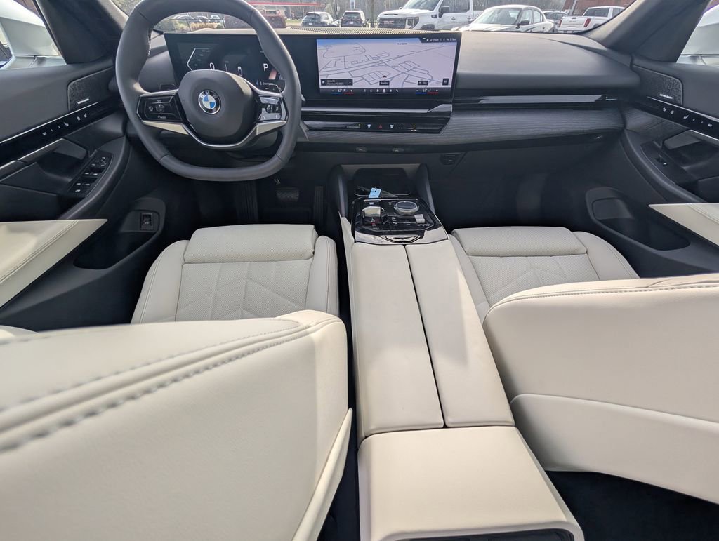 Used 2025 BMW 530i 530i image 28